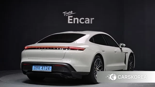 Porsche Taycan id 3231563 из Кореи 12