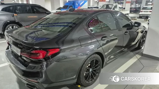 BMW 5 Series (G30) id 3474477 из Кореи 11