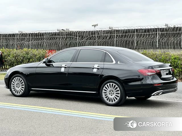 Mercedes-Benz E-class id 4300330 из Китая 12