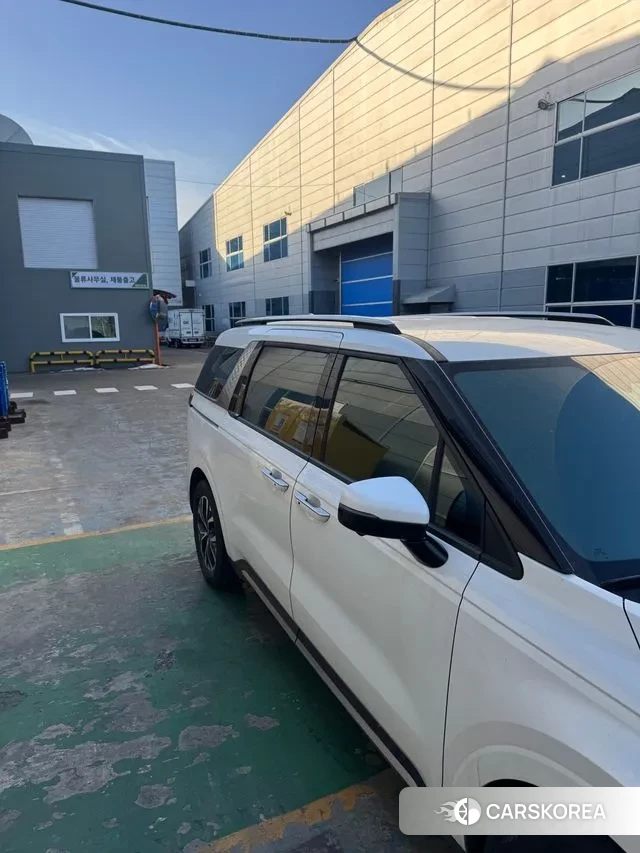 Kia Carnival 4th generation 2023 Белый из Кореи, фото 2