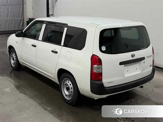 Toyota Probox 2023 из Японии, фото 2