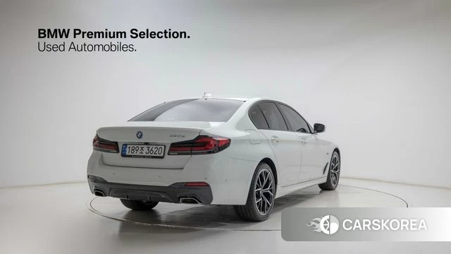 BMW 5 Series (G30) id 4540655 из Кореи 12