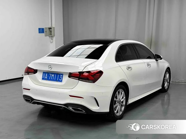 Mercedes-Benz Class A 2022 Белый из Китая, фото 2