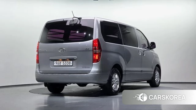 Hyundai The New Grand Starex id 4417476 из Кореи 11