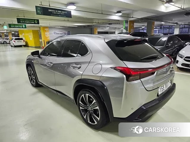 Lexus UX250h id 3479896 из Кореи 10
