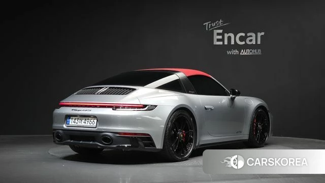 Porsche 911(992) id 4700860 из Кореи 12