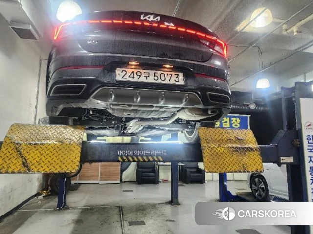 Kia K5 3rd generation 2023 Черный из Кореи, фото 2