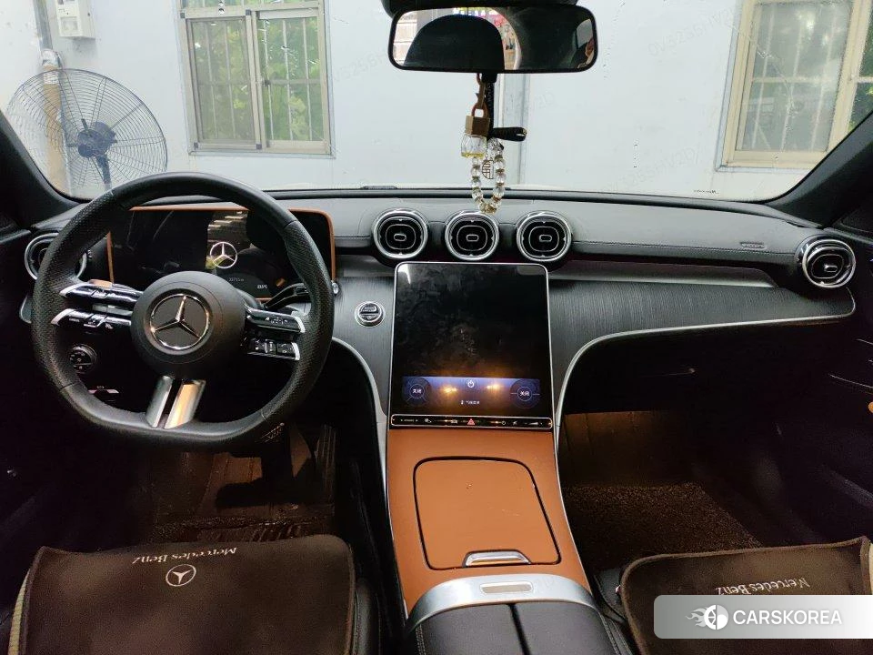 Mercedes-Benz Class C 2023 Белый из Китая, фото 2
