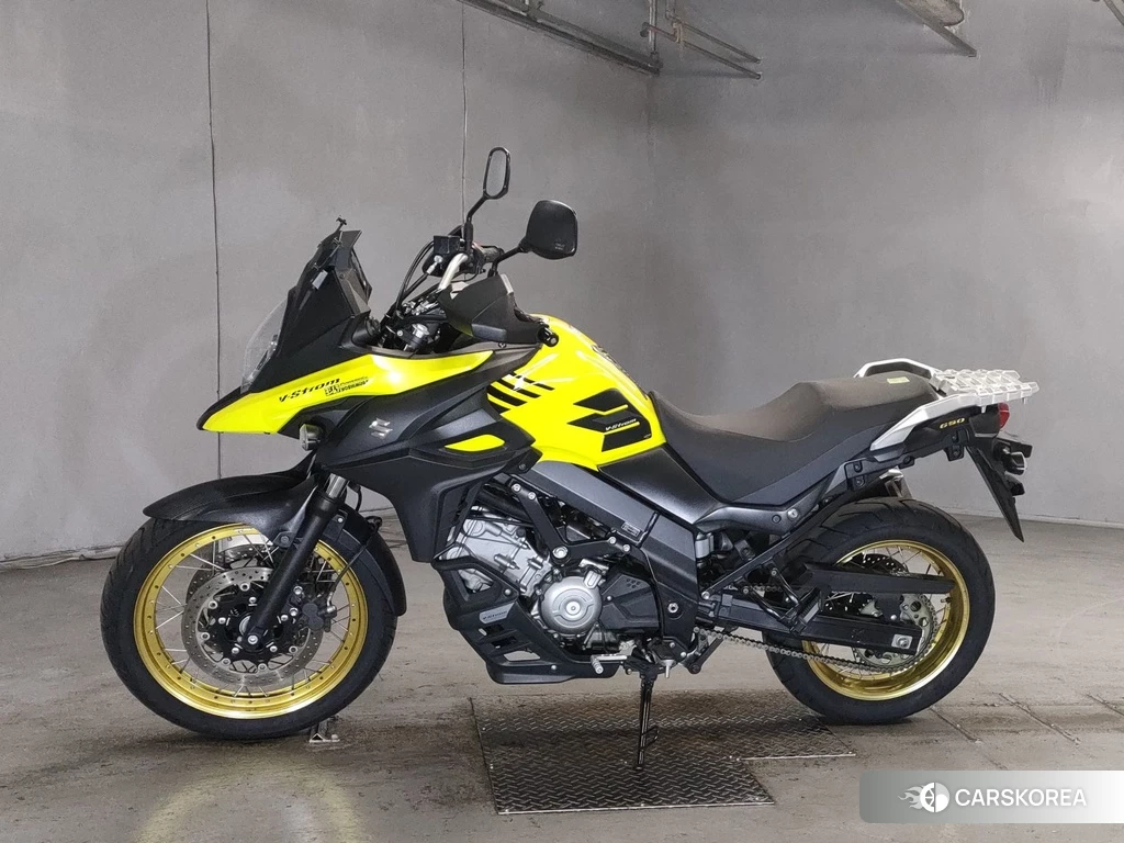 Проданный Suzuki V-STROM 650 XT 2017 из Японии, фото 2
