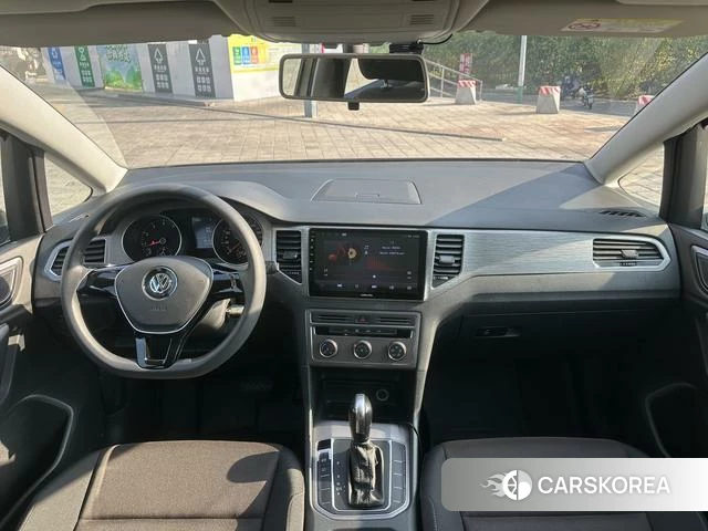 Volkswagen Golf*Jiayu 2019 Шампань из Китая, фото 5