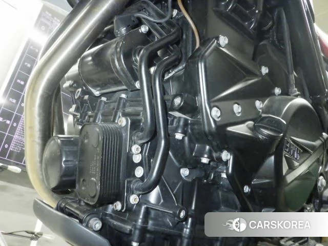 Engine photo