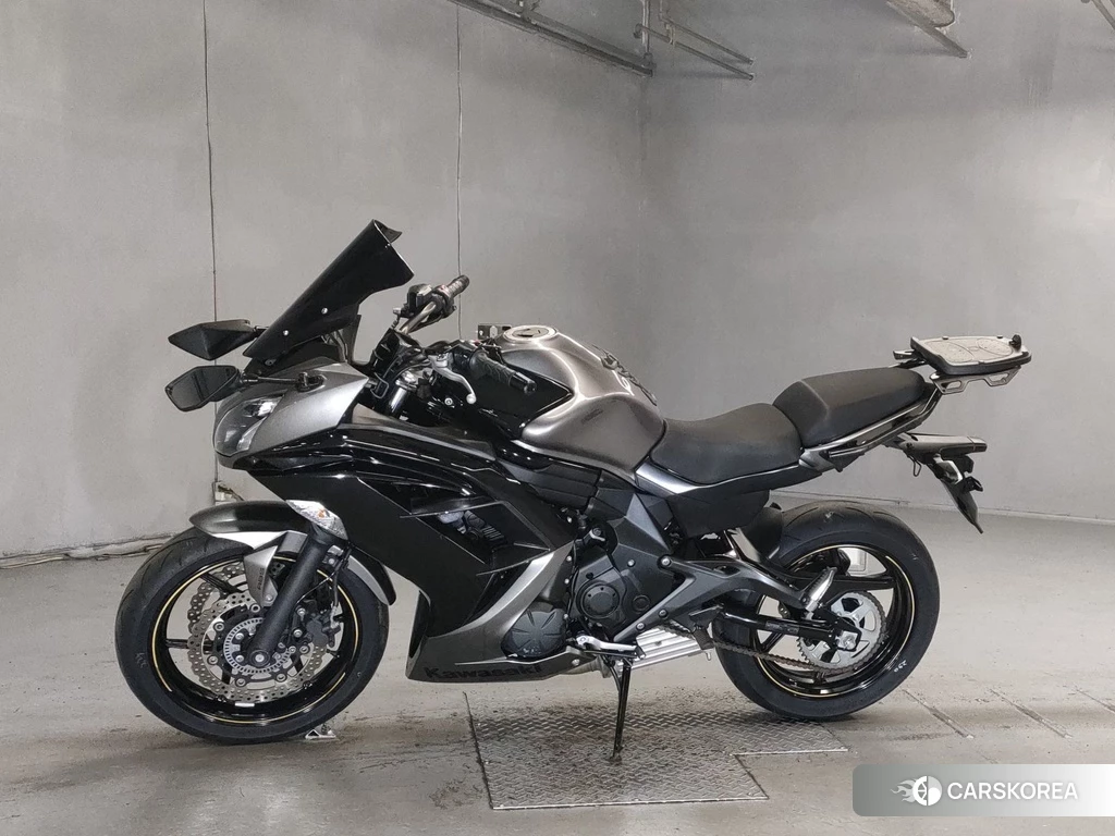 Проданный Kawasaki NINJA 400 2018 из Японии