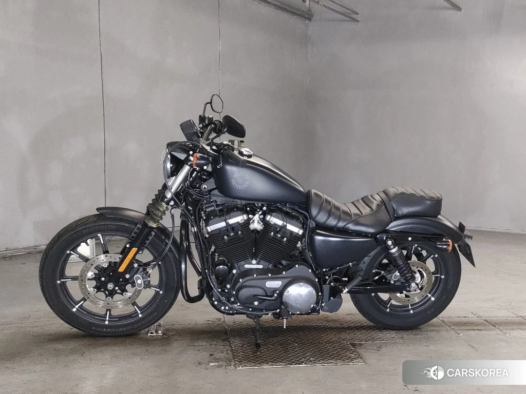 Проданный Harley-Davidson Sportster XL883N 2019 из Японии, фото 2