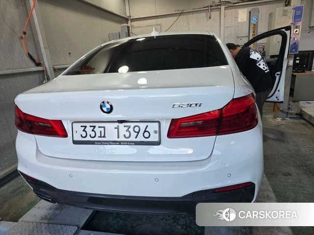 BMW 5 Series (G30) id 4403559 из Кореи 8