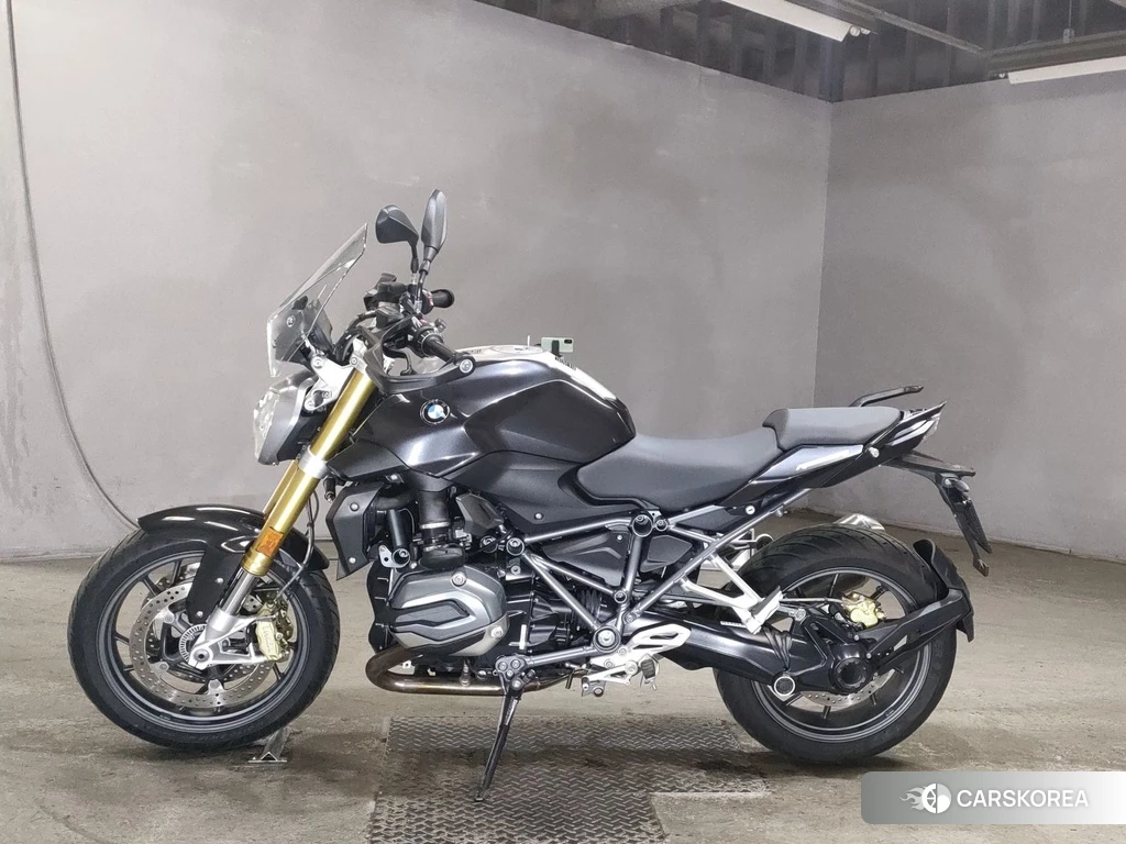 Проданный BMW R1200R 2017 из Японии, фото 2