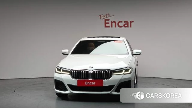 BMW 5 Series (G30) id 3826938 из Кореи 12