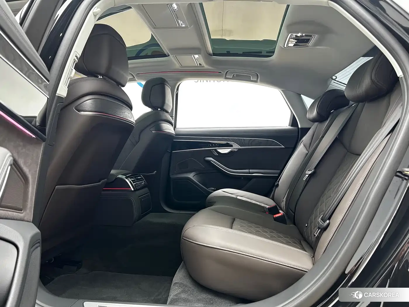 Audi A8 id 4599540 из Китая 12