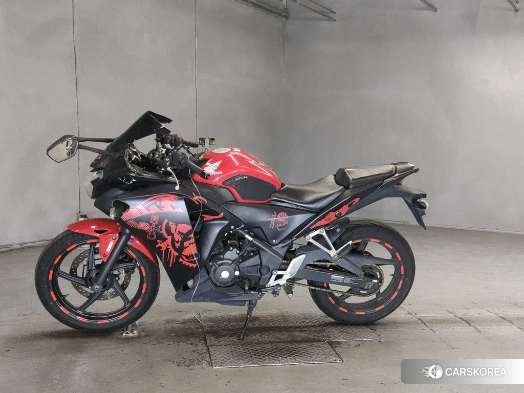 Проданный Honda CBR250R 2013 из Японии