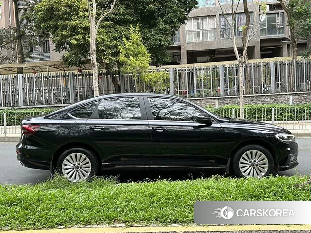 Volkswagen Lavida 2021 Черный из Китая, фото 2