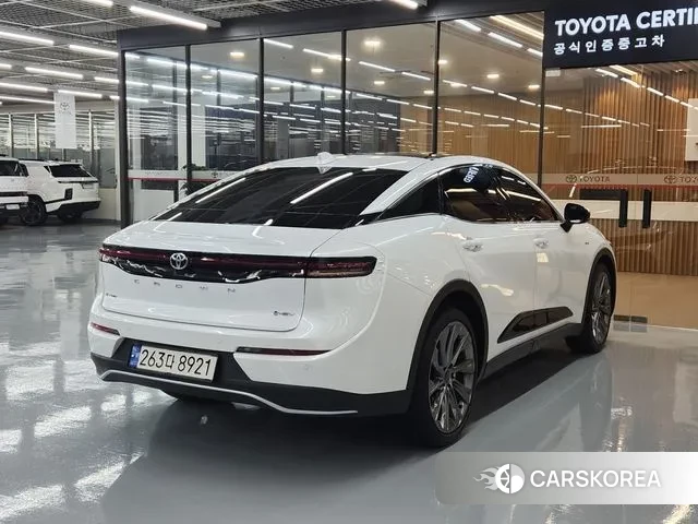 Toyota Crown Crossover id 3063017 из Кореи 11