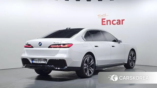 BMW 7 Series (G70) id 4468331 из Кореи 12