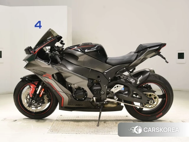 Kawasaki ZX-10R NINJA 2022 из Японии