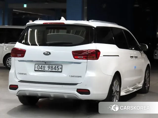 Kia The New Carnival id 3754359 из Кореи 12