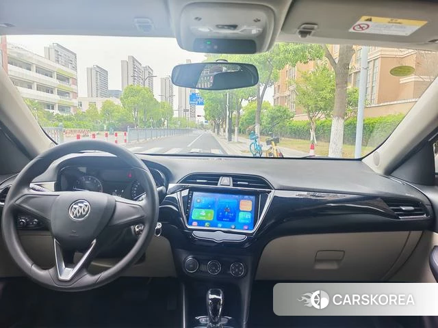Buick Excelle 2023 Белый из Китая, фото 5