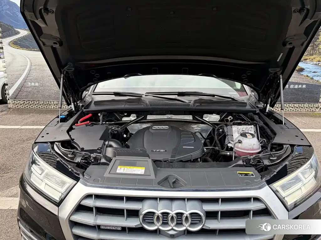 Audi Q5L id 4600834 из Китая 13
