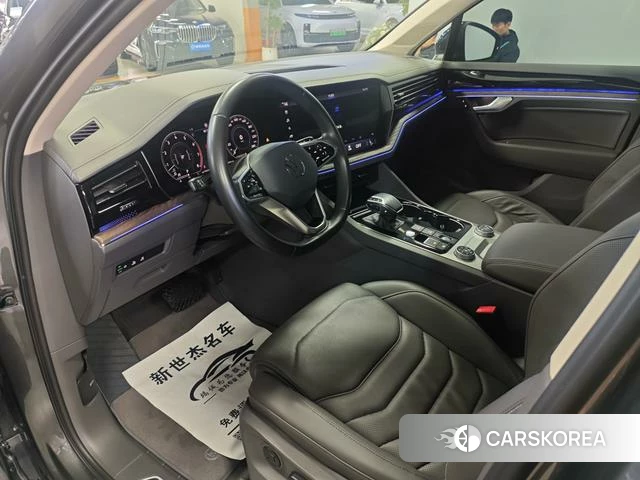 Volkswagen Touareg id 4260063 из Китая 9
