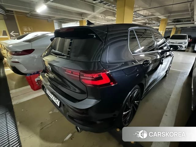 Volkswagen Golf 8th Generation 2023 Черный из Кореи, фото 2