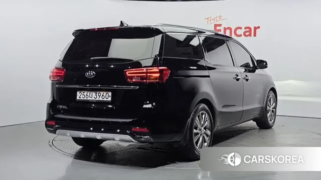 Kia The New Carnival id 2902545 из Кореи 12