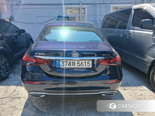 Mercedes-Benz E-Class W213 2022 Синий из Кореи, фото 2
