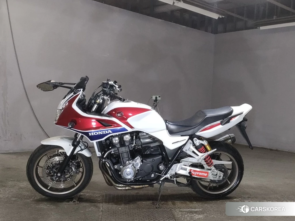 Проданный Honda CB1300SF BOLDOR 2018 из Японии