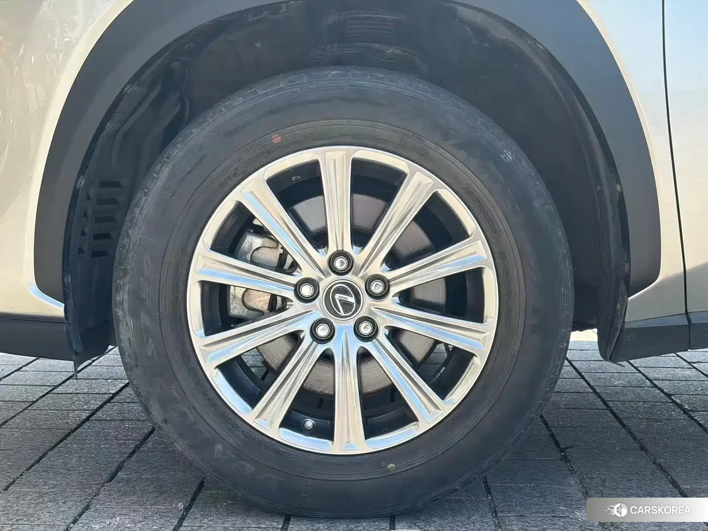 Lexus NX id 4685878 из Китая 11