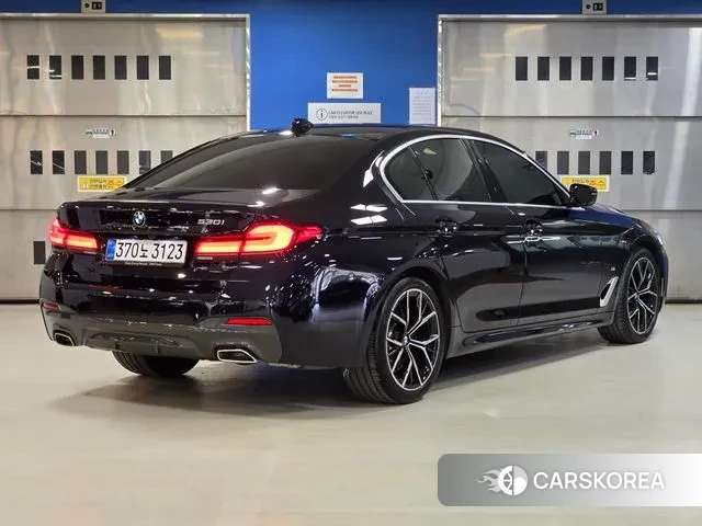 BMW 5 Series (G30) id 3432077 из Кореи 12