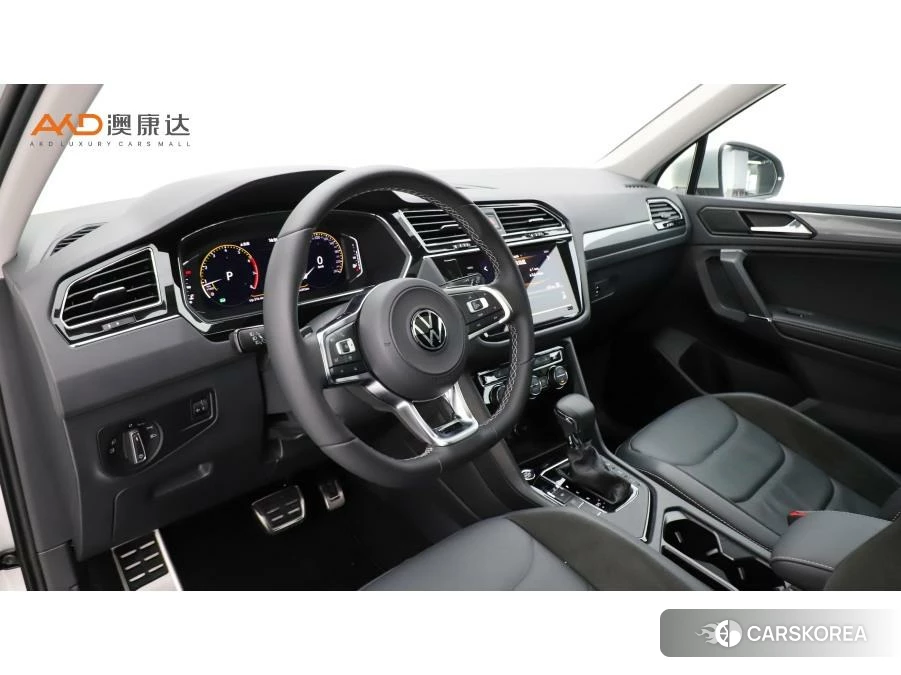 Volkswagen Tiguan L 2019 Серебристо-серый из Китая, фото 2