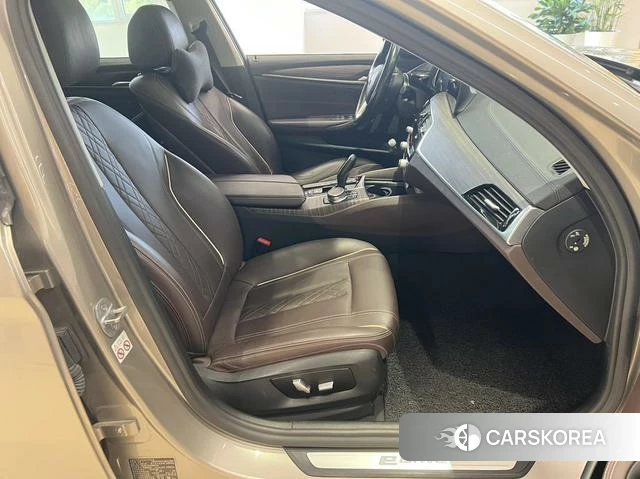 BMW 5 series PHEV id 4211848 из Китая 8