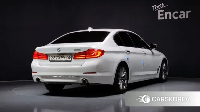 BMW 5 Series (G30) id 3145042 из Кореи 12