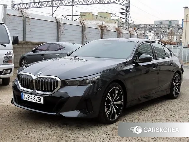 BMW 5 Series (G60) 2024 Серый из Кореи, фото 5