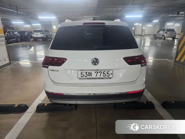 Volkswagen Tiguan second Generation 2018 Белый из Кореи, фото 2