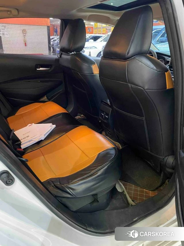 Toyota Corolla 2023 Белый из Китая, фото 2