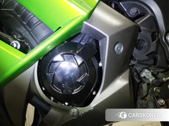 Engine photo