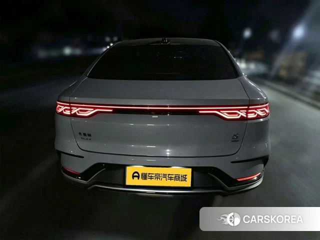 BYD Han DM 2025 Темно-серый из Китая, фото 2