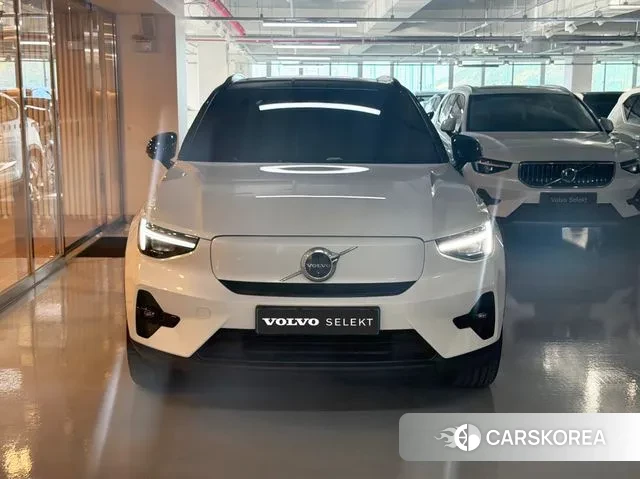 Volvo XC40 Richards 2024 Белый из Кореи, фото 2