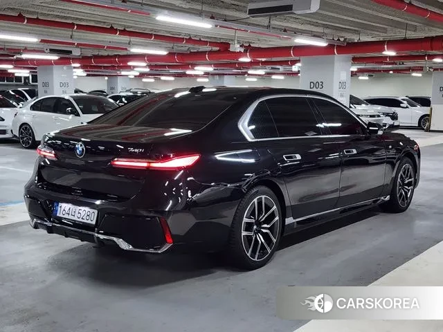 BMW 7 Series (G70) id 3776842 из Кореи 12