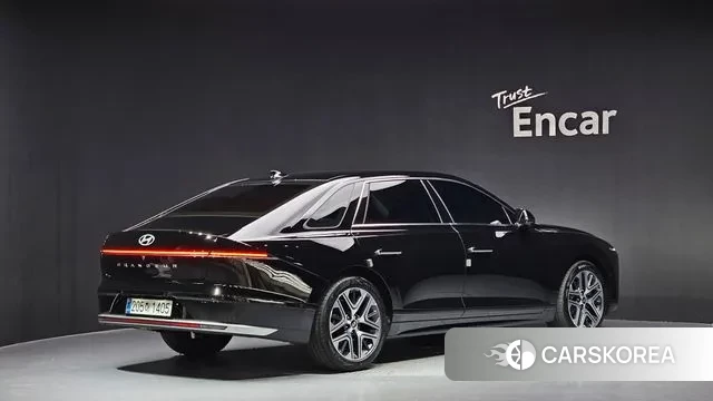 Hyundai Grandeur (GN7) id 3353475 из Кореи 12