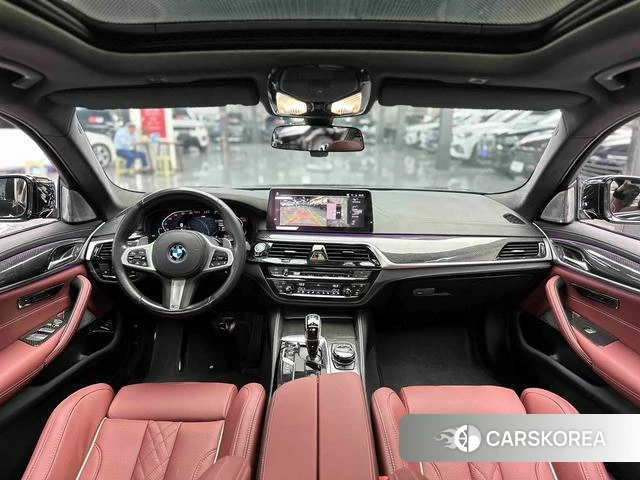 BMW 5 series 2021 Черный из Китая, фото 2