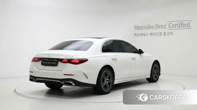 Mercedes-Benz E-Class W214 2025 Белый из Кореи, фото 3
