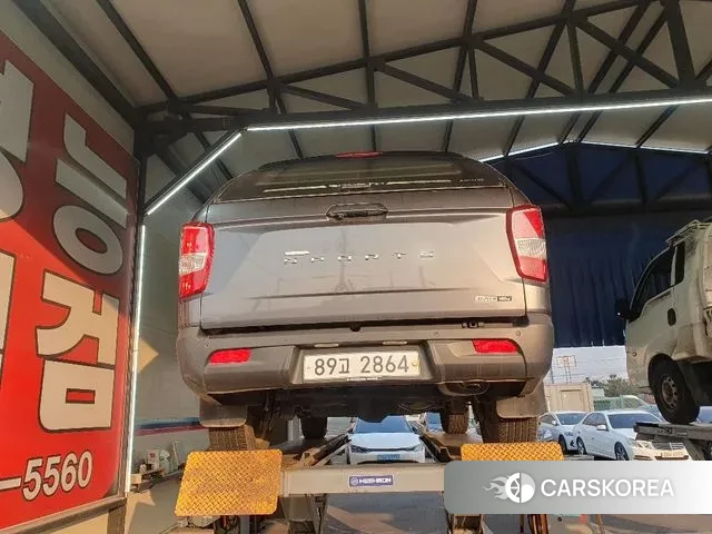 Ssangyong Rexton Sports 2018 Серебристо-серый из Кореи, фото 2